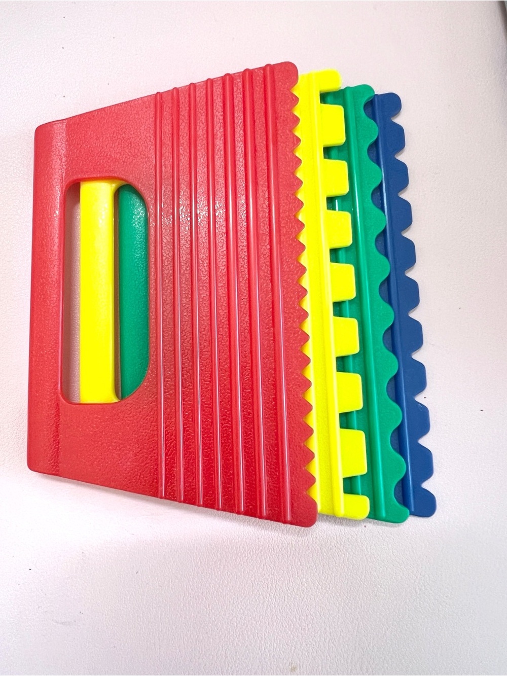 Educational Colours: Plastic pattern paint scraper set of 4